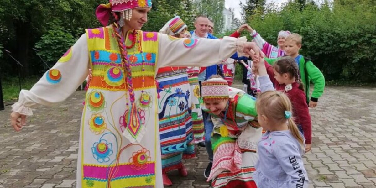 Фестиваль посвященный семье. "Яблочный спас!" Интерактивная программа - участие. Фестиваль году семьи посвящается.