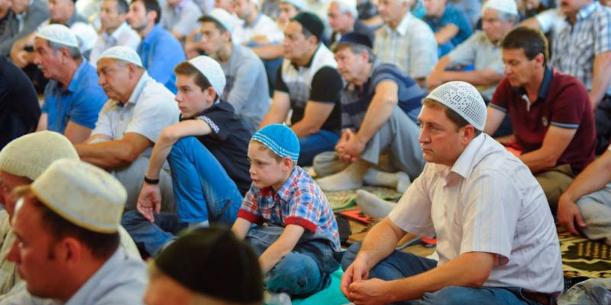 Какой мусульманский праздник сегодня отмечают мусульмане. Ураза байрам. Крымские мусульмане. Ураза-байрам фото. Праздник разговения.